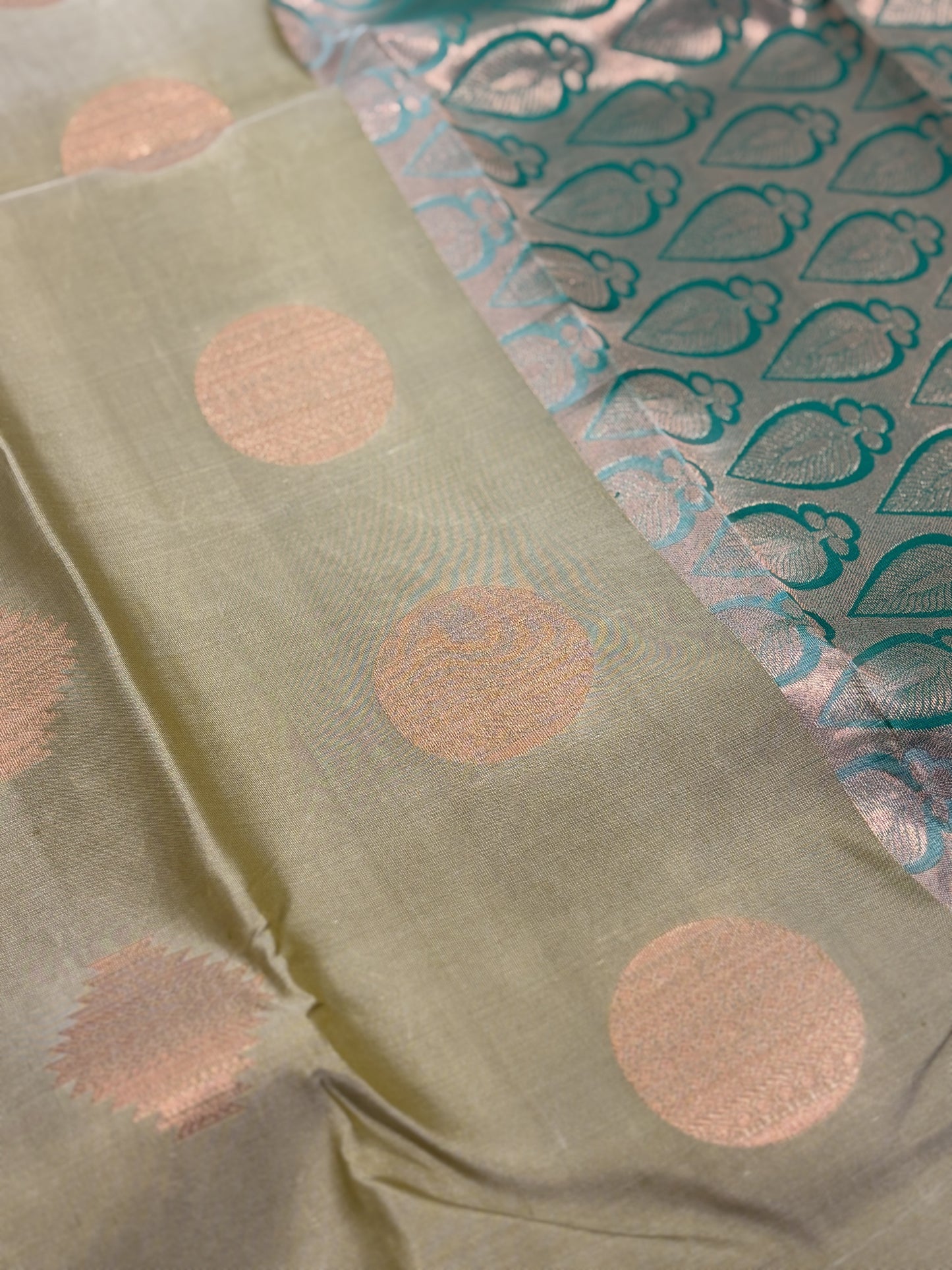 Graceful Elachi Green and Dark Green Kanchipuram Silk Saree