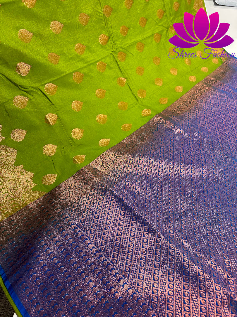 Emerald Elegance: Semi-Silk Kanchipuram Saree in Mehandi Green and Blue