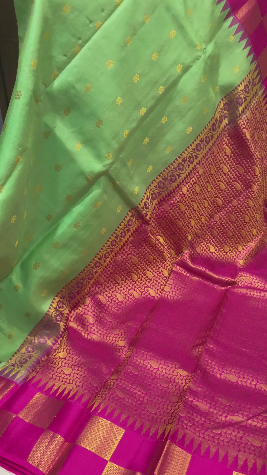 Classic Green With Pink Color Kanchipuram Silk Saree | Silk Mark India Certified